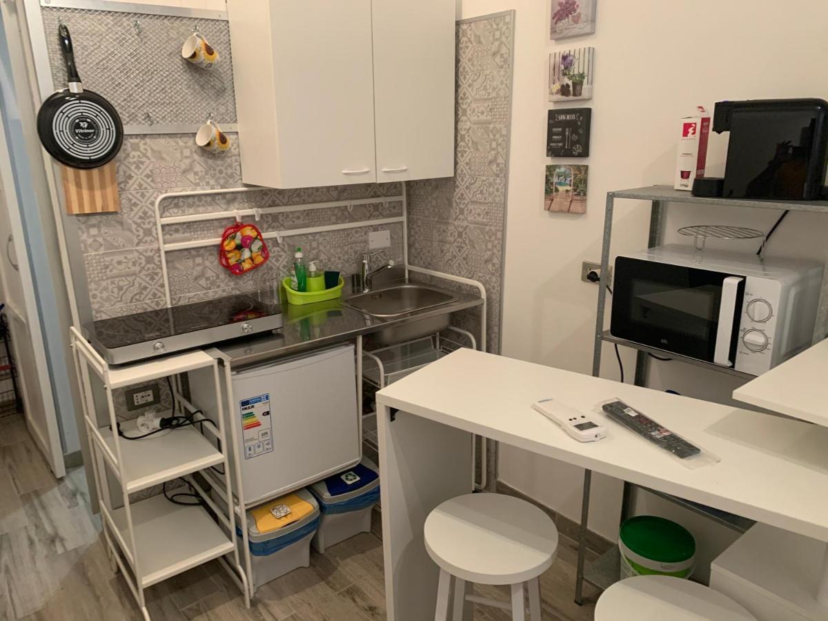 Apartamento La Stanza Nel Borgo Bolonia Exterior foto