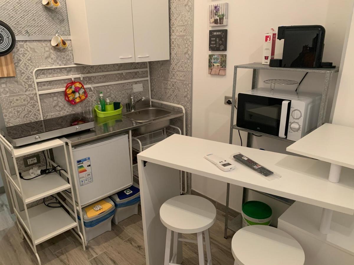 Apartamento La Stanza Nel Borgo Bolonia Exterior foto