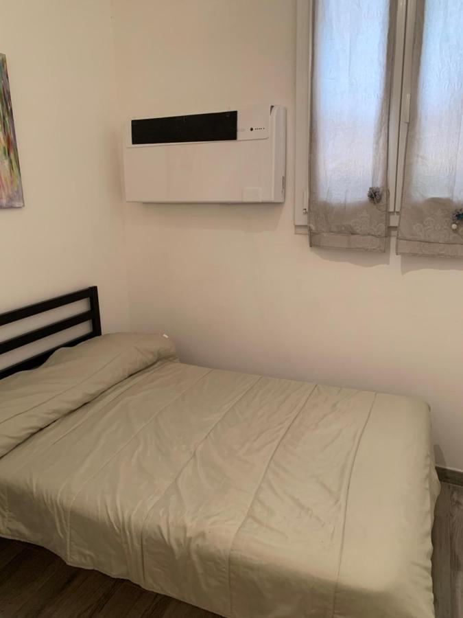 Apartamento La Stanza Nel Borgo Bolonia Exterior foto